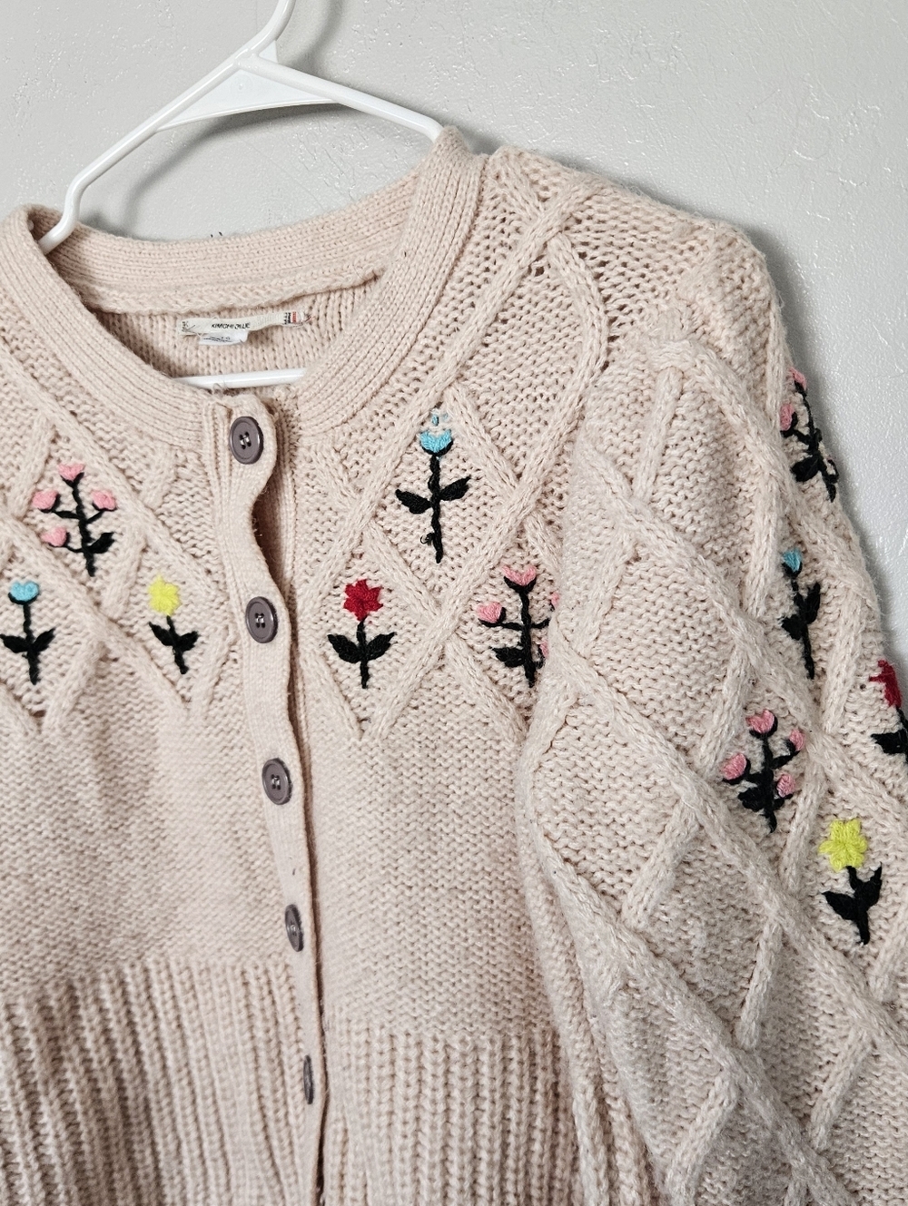 Kimchi Blue Cream Cable Knit Cardigan Embroidered Floral Button Up Women's Large - Picture 3 of 5